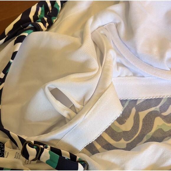 Island Escape Tankini Swimsuit Top Size 10 Green White Black Zebra Underwire NEW - Picture 6 of 9